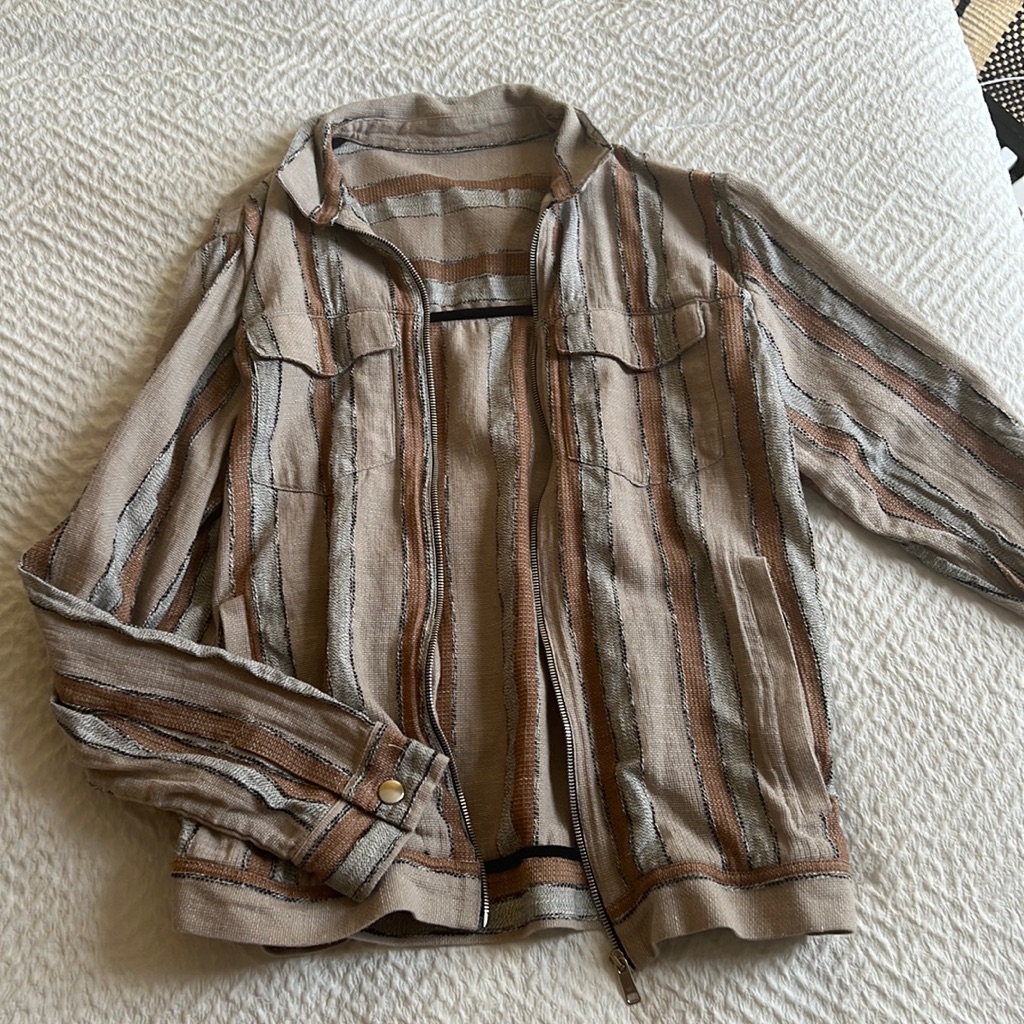 Collared Light Jacket